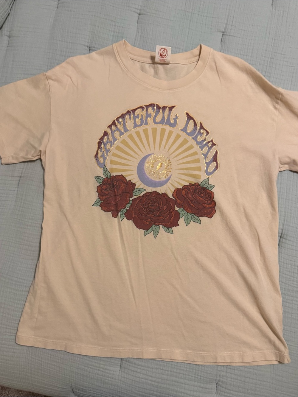 Grateful Dead Women’s Cream Graphic Tee with Roses